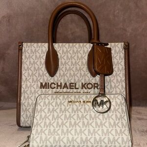 Michael Kors Mirella Crossbody and Jet Set smartphone wristlet